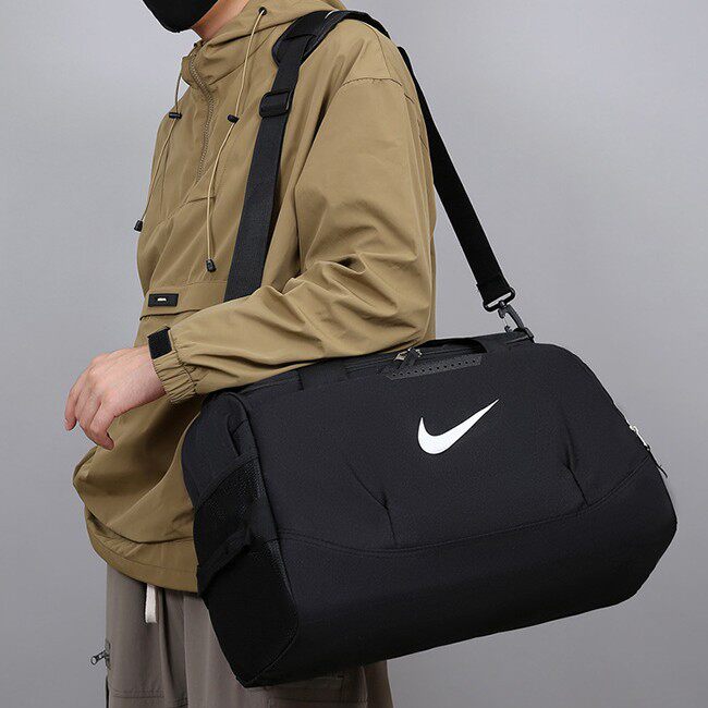 Sports and Leisure Men's and Women's Fitness Travel Bag Training Crossbody Bag Large Capacity Portable Shoulder Bag