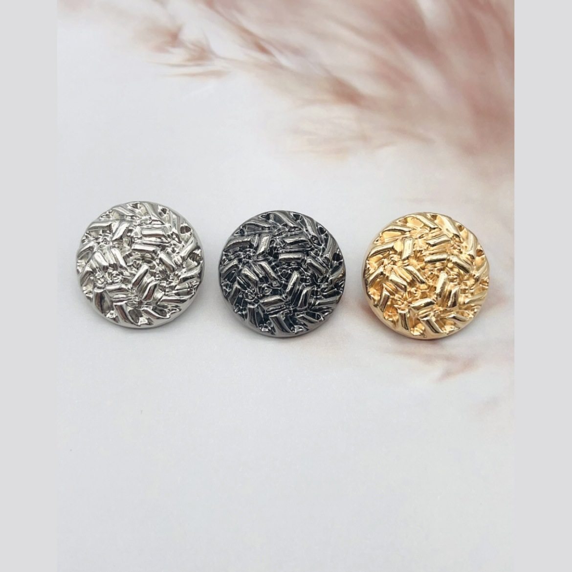 Xiaoxiang Egyptian Style Metal Button Round Embossed Golden Coat Trenchcoat Blazer Sweater Button