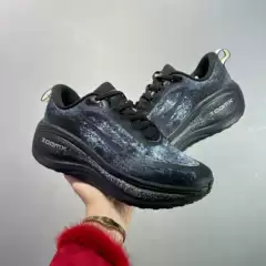 Putian Shoes Vomero 18 Running Shoes Men's Mesh Casual Sports Shoes Women's Spring and Summer Moon Landing Running Shoes Trendy Shoes