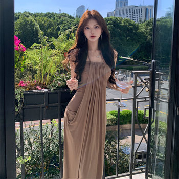 Sexy Tube Top Halterneck Dress, Feminine Waist-Cinching Seaside Vacation Pleated Hip-Covering Shawl Two-Piece Long Skirt