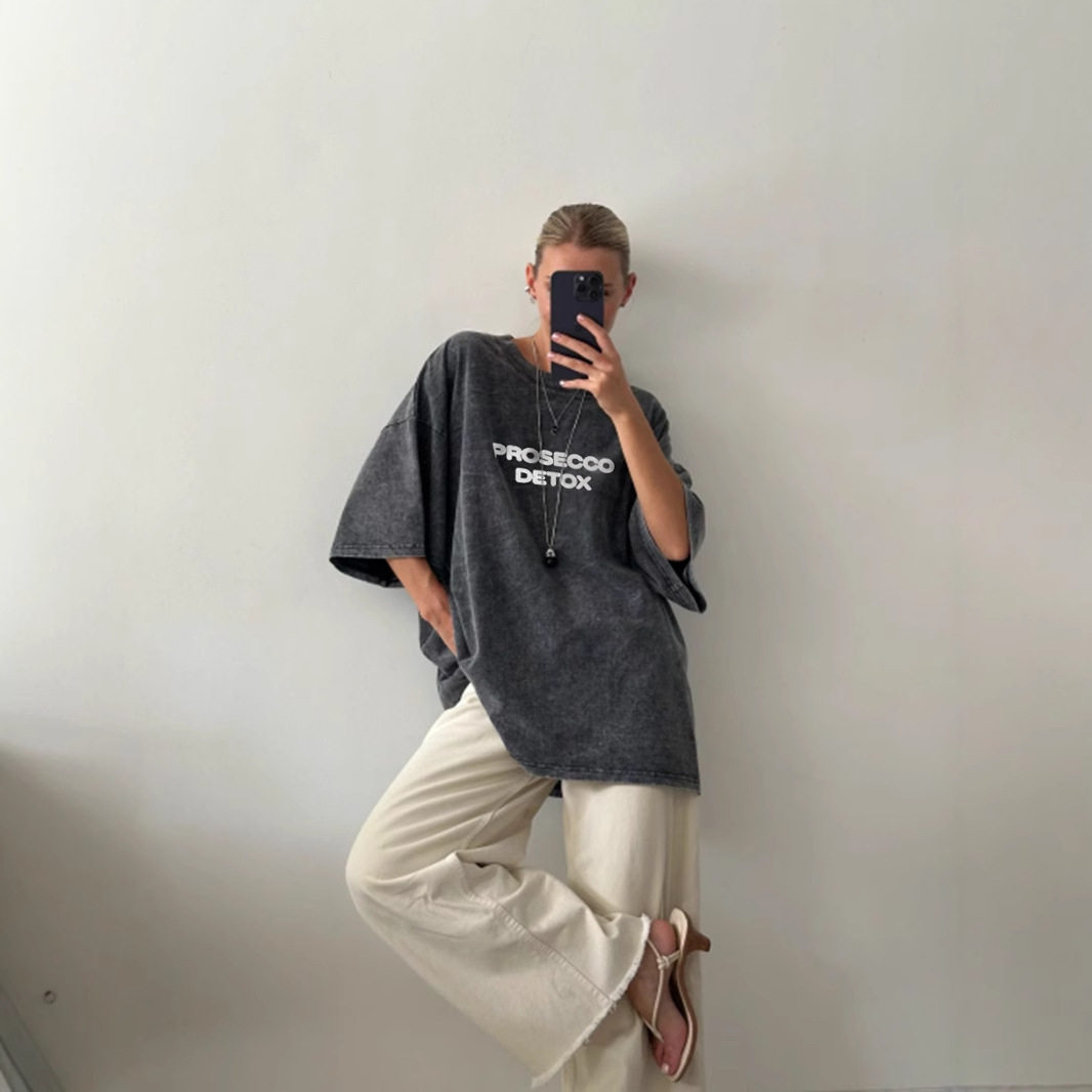 Loose Fit Graphic Print T Shirt for Women Summer Style Vintage Wash Design Casual Wear Wholesale Available