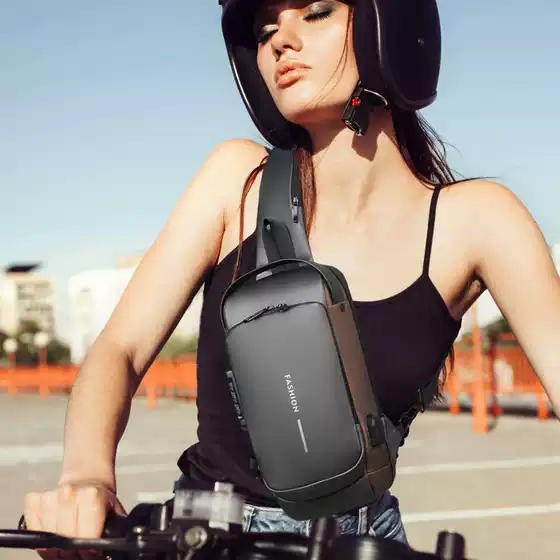 Multi-functional men's chest bag fashion Korean cool sports car backpack large capacity messenger bag outdoor Anti-Theft Motorcycle bag