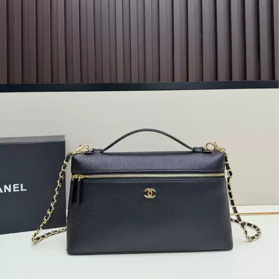 2026 New Style Lunch Box Bag, Mini Square Bag, Hand-Held Shoulder Crossbody Bag, Genuine Leather Women's Bag