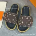 Leather buckle brown (black bottom)