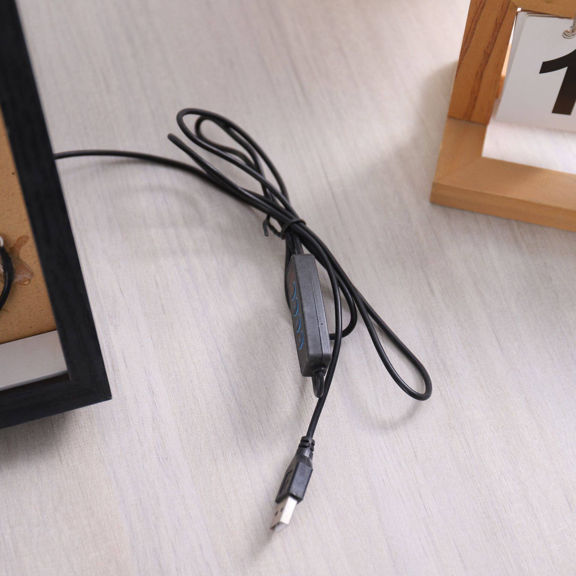 Spot Light Painting Photo Frame with Light Home Gift Valentine's Day Moonlight Painting Night Light Decoration Wooden Table Photo Album