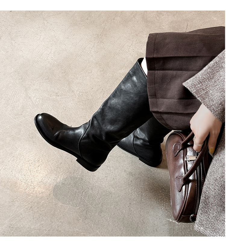 Boot nữ cổ cao da bò thật đế bằng dáng ôm chân — màu đen, màu nâu đỏ