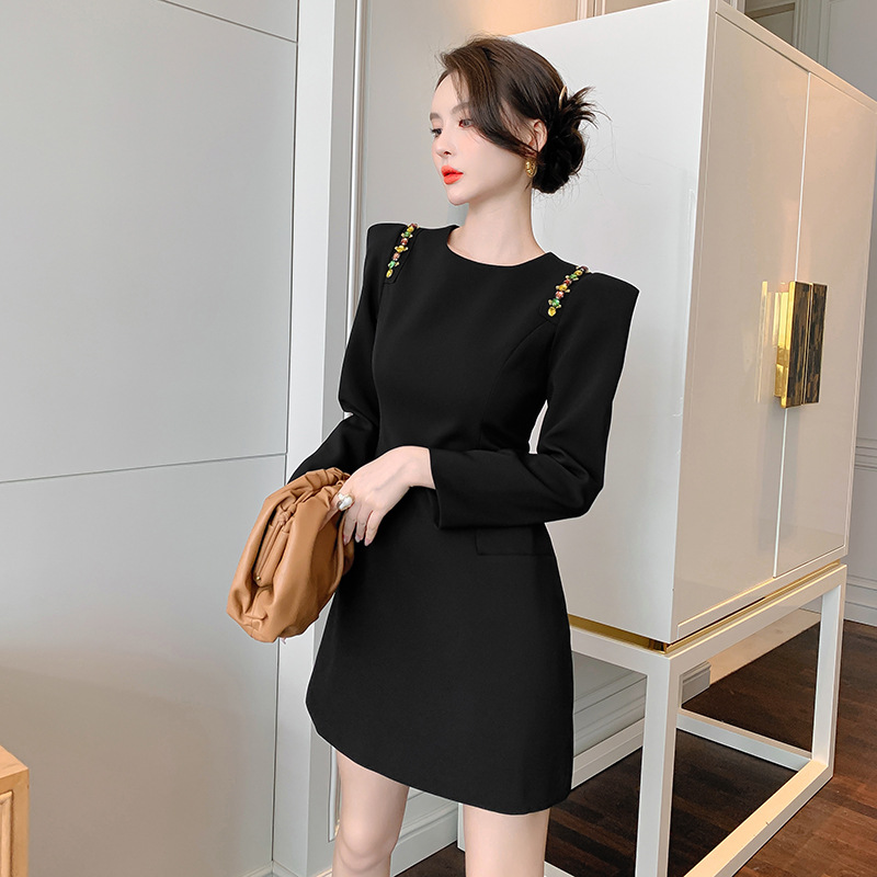 (Mới) Mã A2045 Giá 1130K: Váy Đầm Liền Thân Nữ Chtdng Dáng Ôm Body Gợi Cảm Sexy Tay Phồng Phục Cổ Cổ Điển Thời Trang Nữ Chất Liệu G04 Sản Phẩm Mới, (Miễn Phí Vận Chuyển Toàn Quốc).