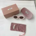 Comparable to the original version - pink + complete packaging