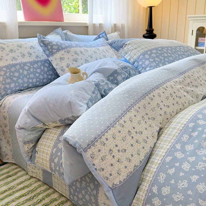 【100%両面ピュアコットン】夕暮れの風に舞う蝶