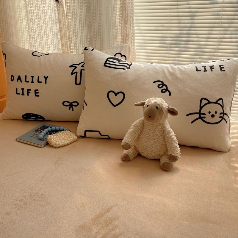 Ins Cartoon Printed Milk Velvet Four-Piece Set Class a Small Fresh Lace Quilt Cover Dormitory Three-Piece Bed Bed Sheets Set