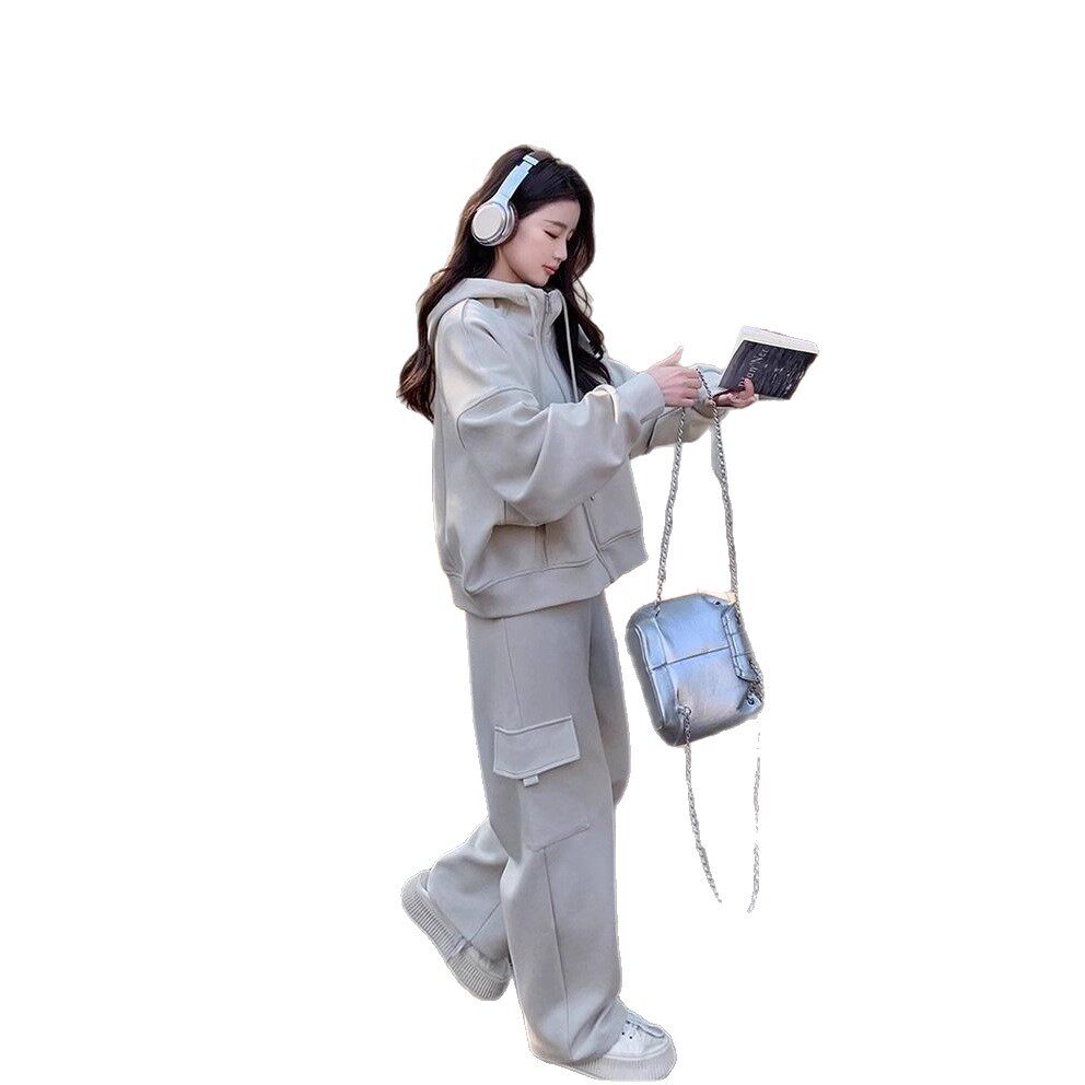 Plus-Size Autumn Stylish Age-Reducing Sweatshirt Casual Sports Suit for Women, Fashionable Slimming Two-Piece Set for Curvy Women 1.0-150kg