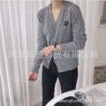 V-neck light gray Black Heart