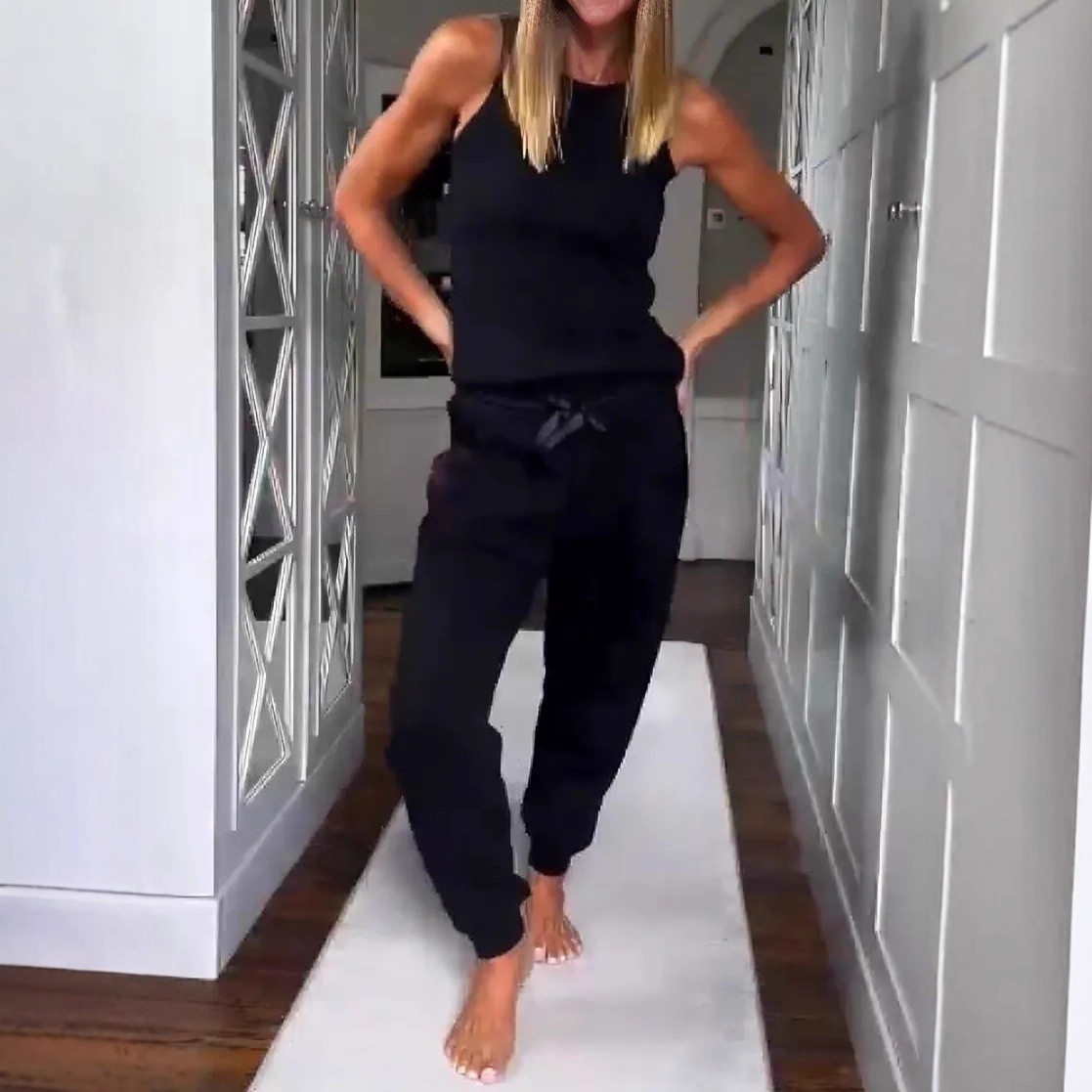 Womens Casual Set Sleeveless Round Neck Top Loose Fit Drawstring Pants Autumn Collection Wholesale Available