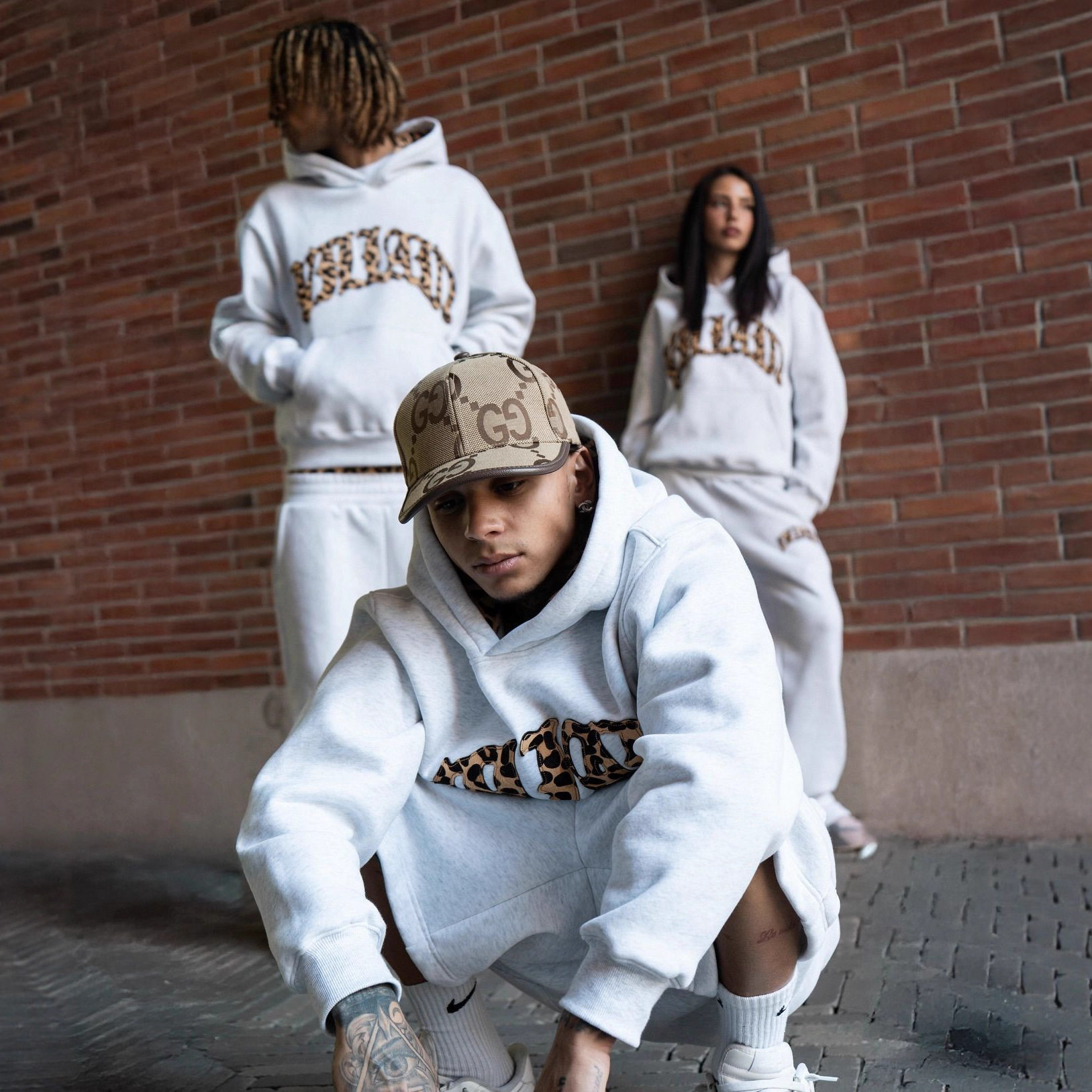 Hooded Sweatshirt Set Unisex Leopard Print Embroidered Letters Cozy Fabric Autumn Winter Fashion Wholesale
