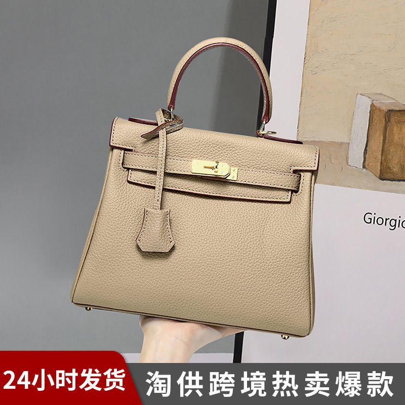 (Mới) Mã A0279 Giá 1590K: Túi Xách Nữ Gutdl Túi Ví Nữ Chất Liệu Da Bò G04 Sản Phẩm Mới, (Miễn Phí Vận Chuyển Toàn Quốc).