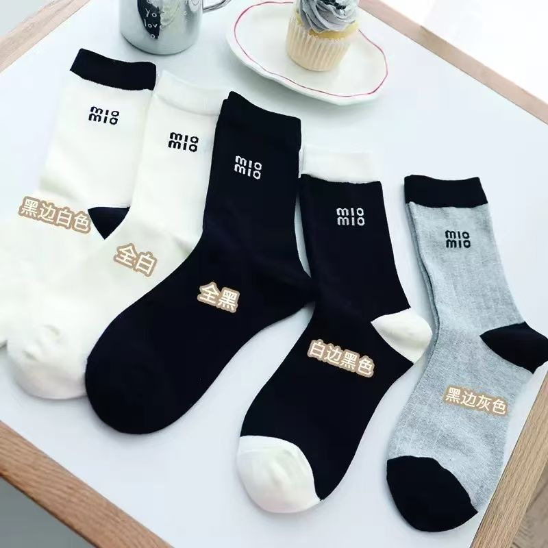 白色袜子女春夏季薄款ins潮纯色卡通学生运动短筒袜诸暨袜子批发