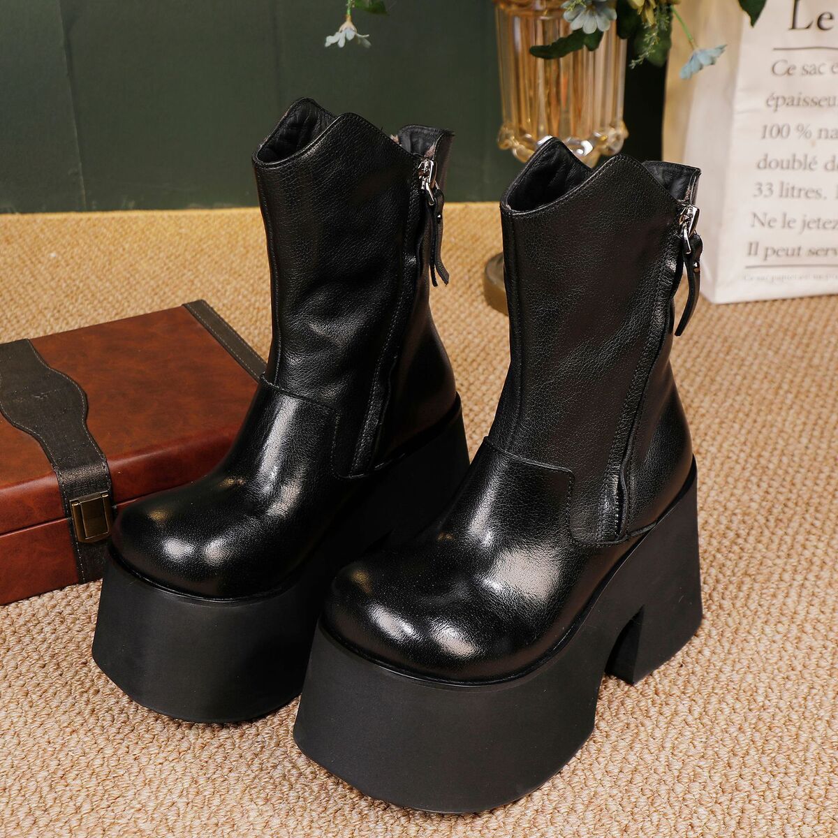 Boot nữ cổ cao da bò thật lót lông giữ ấm đế dày tôn dáng — màu đen
