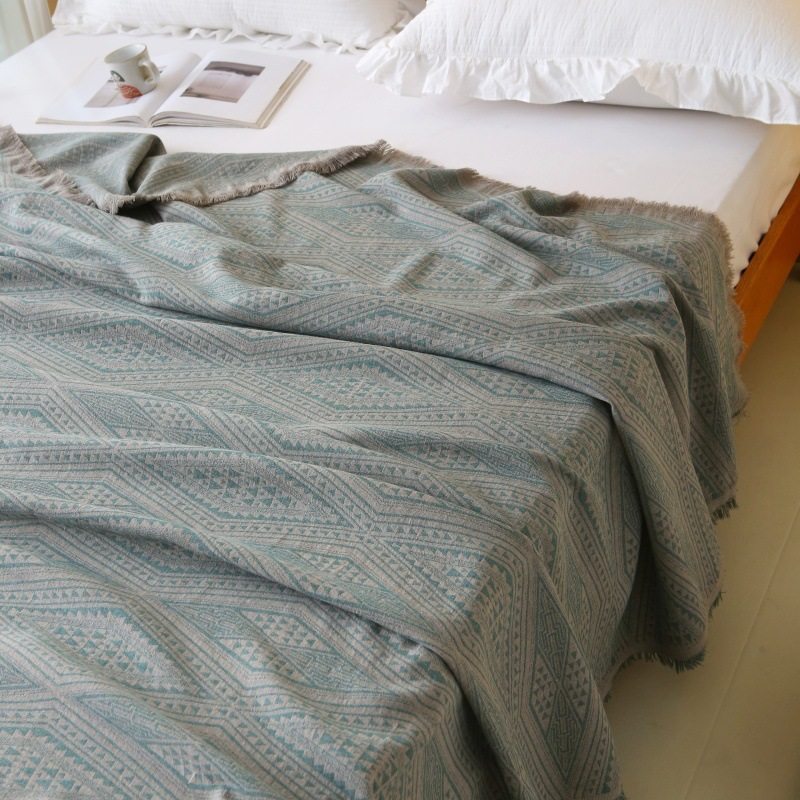 Yutaiyuan Bamboo and Hemp Tassel Cover Blanket Air Conditioning Blanket Comfortable Breathable Sofa Blanket Bacteriostatic Office Nap Blanket