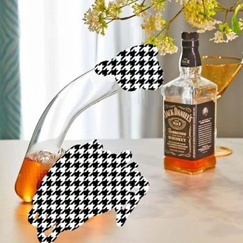 Cross-border exclusive source manufacturers creative whisky decanter unique interesting container wine dispenser table ornaments