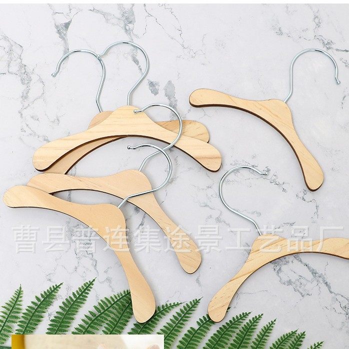 Factory direct wholesale pet universal solid wood pet hanger dog clothes rack pine hanger doll hanger