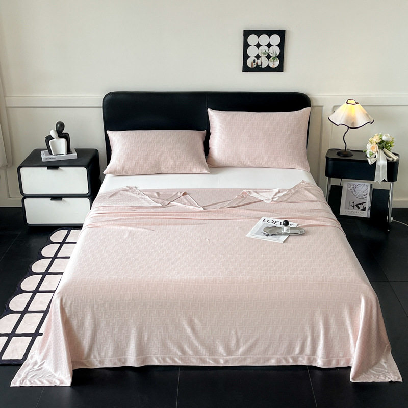 2025 New Summer Style Cool and Fresh Pure Color First Class Moisturizing Marine Silk Aviation Blanket Home Air Conditioning Blanket