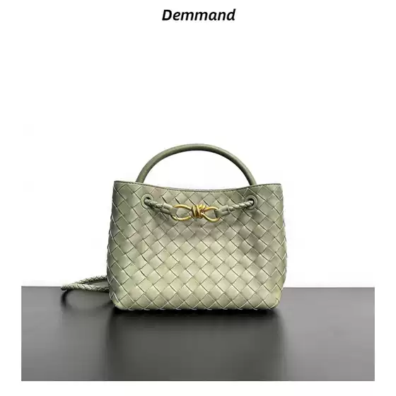 Written Niche Design Spring New Metal Rope Buckle Woven Tote Bag Shoulder Satchel Large Capacity Retro Women's Bag