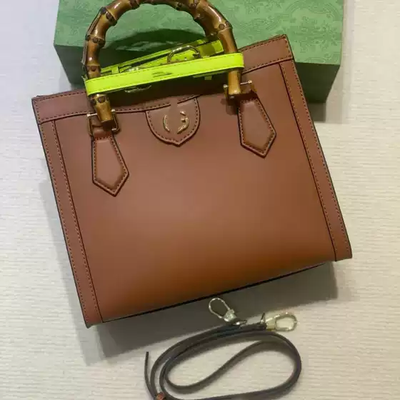 French-Style Niche Women's Bags 2025 New Versatile Shoulder Bags Crossbody Bags Commuter Handbags Tote Bags for Women