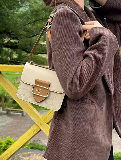 C's Morgan Small Square Bag Fashionable Retro One-Shoulder Crossbody Women's Bag