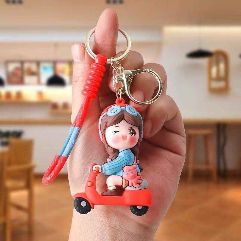 Keychain New Creative Electric Car Women Cute Couple Key Chain Pendant Car School Bag Hanging Cartoon Small Gift