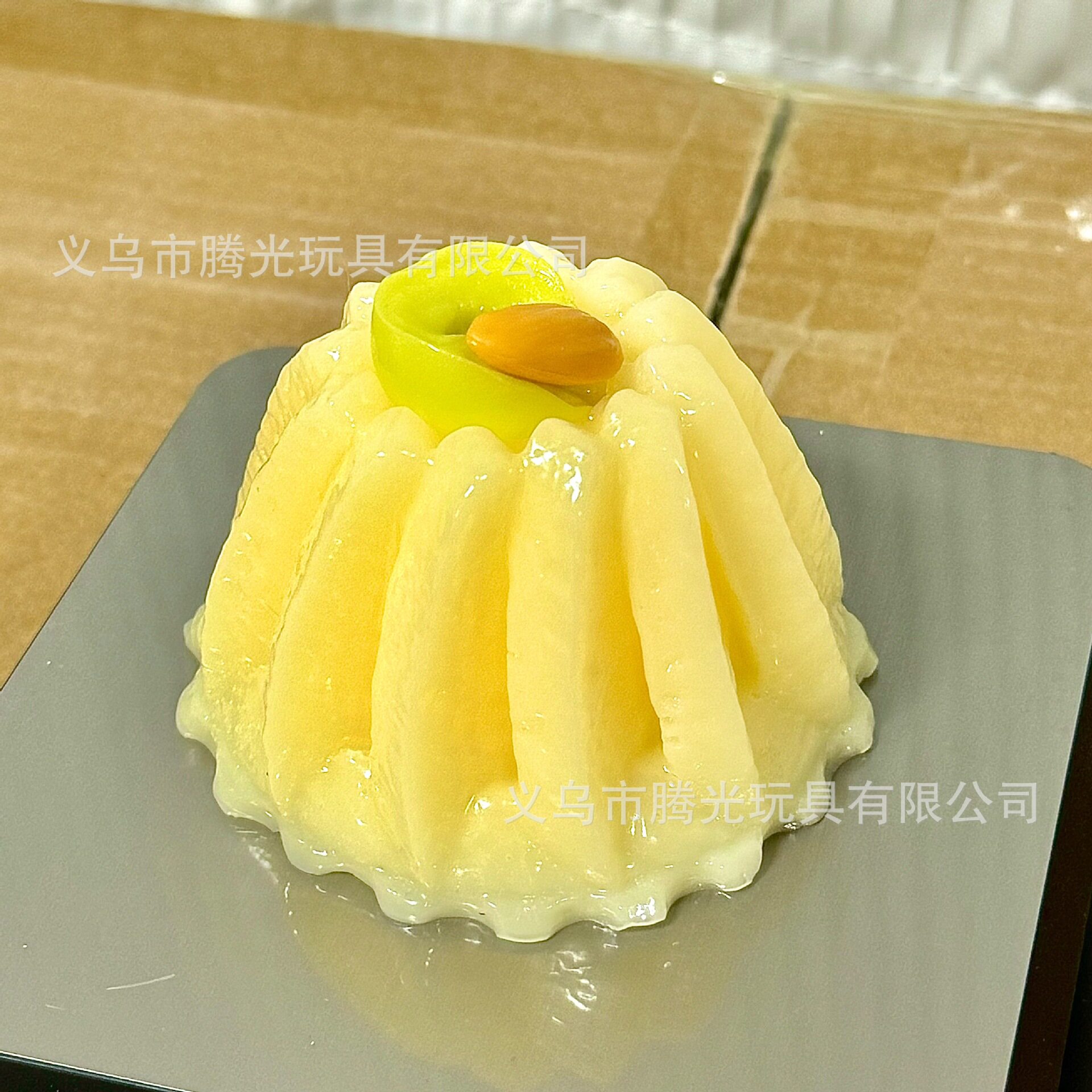 チンティ・ググホフ