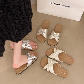 High-End Fashion Slippers for Women to Wear Outside 2025 Summer New Flats-Soled Cross-Strap Sandals Vacation Beach Shoes