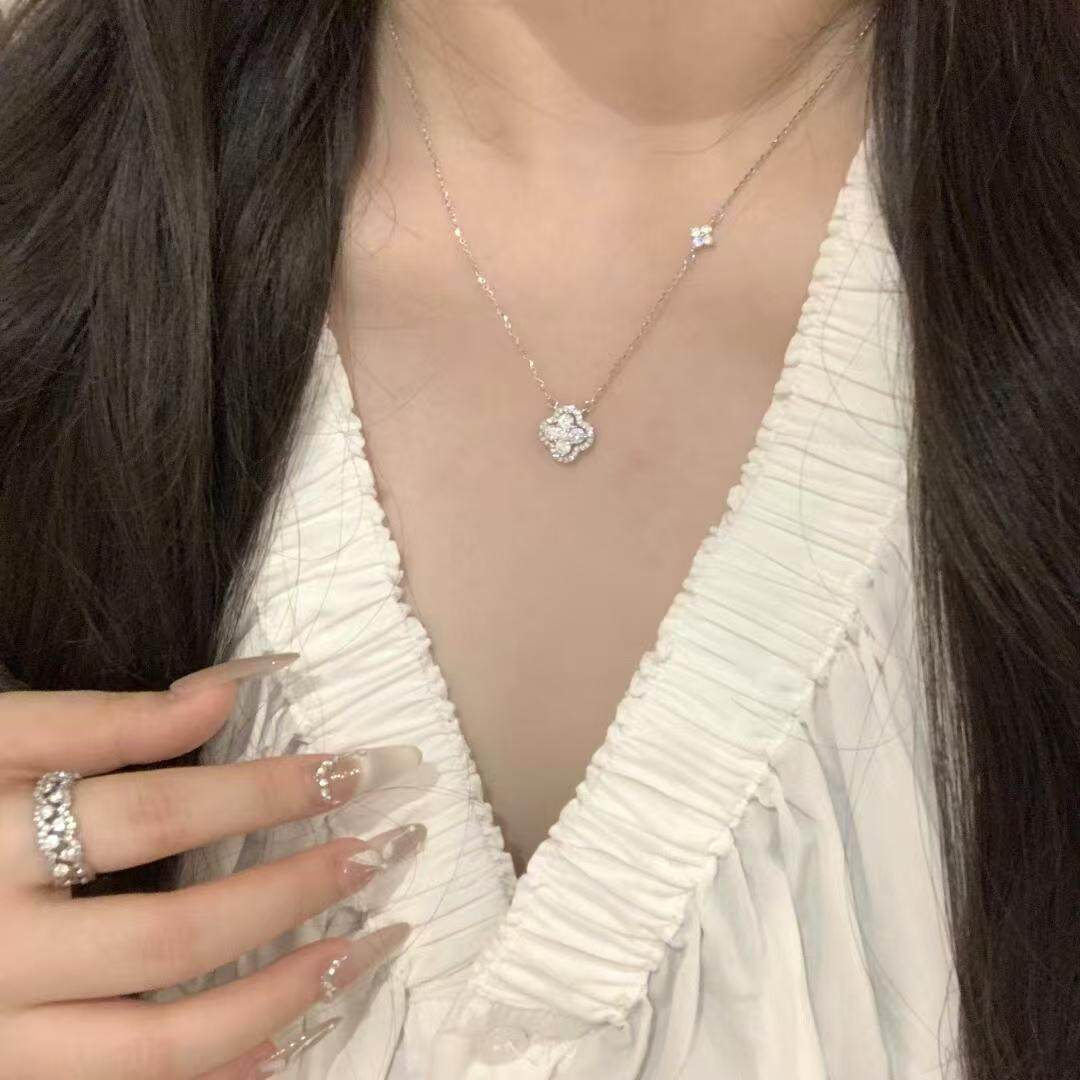 Exploding Clover Zircon Necklace 2026 New Style Niche Light Luxury High-End Titanium Steel Non-Fading Clavicle Chain Customization