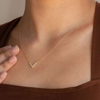 Amazon Hot Selling Fashion V-shaped Necklace Niche Design Rhinestone Clavicle Chain All-match Simple Accessories Women Necklace