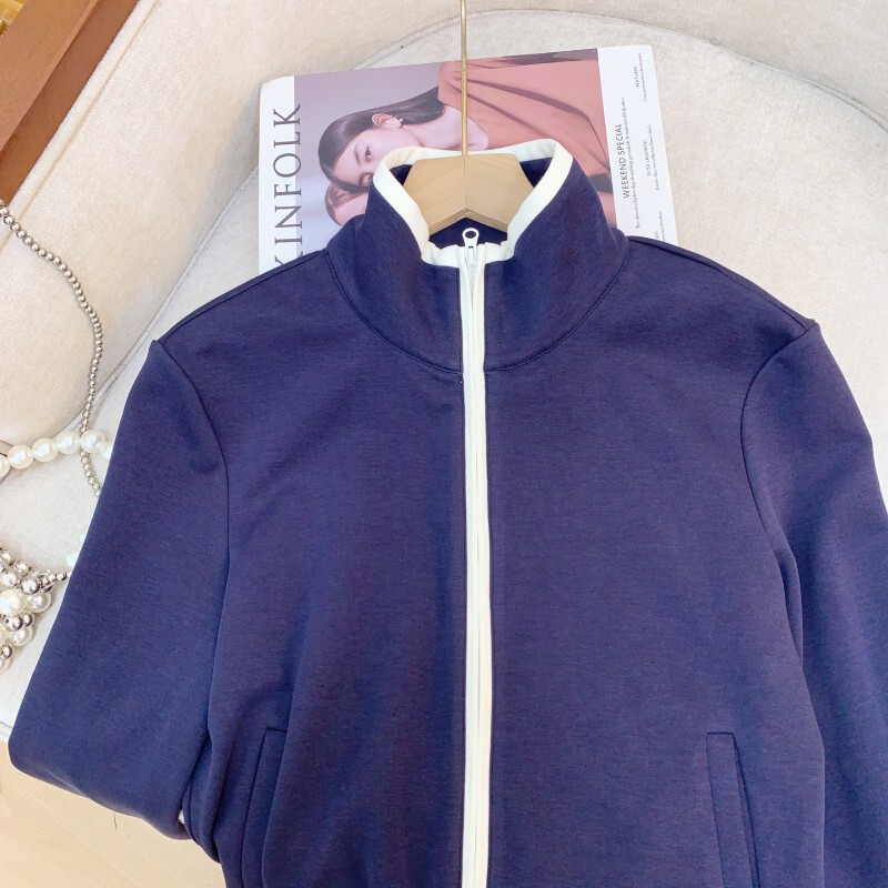 Bộ đồ nữ áo hoodie cổ cao phối màu kèm quần dài ống rộng lưng thun — Áo khoác màu xanh navy, Quần dài casual màu xanh navy