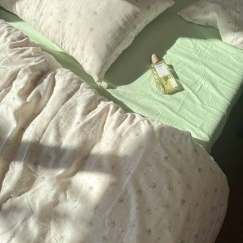 Class A cotton double-layer yarn four-piece set mother and infant grade small fresh small floral cotton three-piece set bed hat sheet