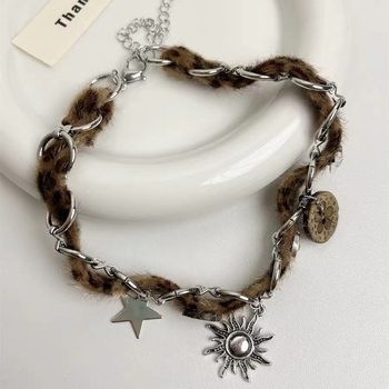 Vintage Maillard Choker Leather Collar Plush Sunflower Pendant Necklace Niche All-match Denim Spice Girls