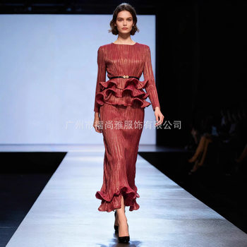 Factory Direct Supply 2025 Autumn and Winter New Pleated Round Neck Pure Color Two-Piece Waist-Cinching Ruffle Fashion Suit for Women