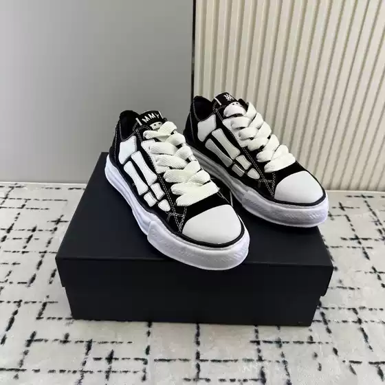 Dissolved Shoes Yu Wenle Star Same-style Board Shoes Casual MMY Height-increasing Canvas Shoes Sanyuan Kangyu Joint Bone Shoes