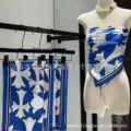 K large flower blue and white