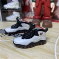 10 black and white (a pair of naked shoes)