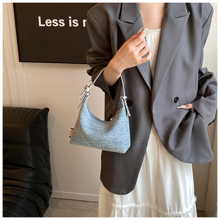 O1CN01o1VfX31yV4GVlW80a !!2212088006583 0 cib