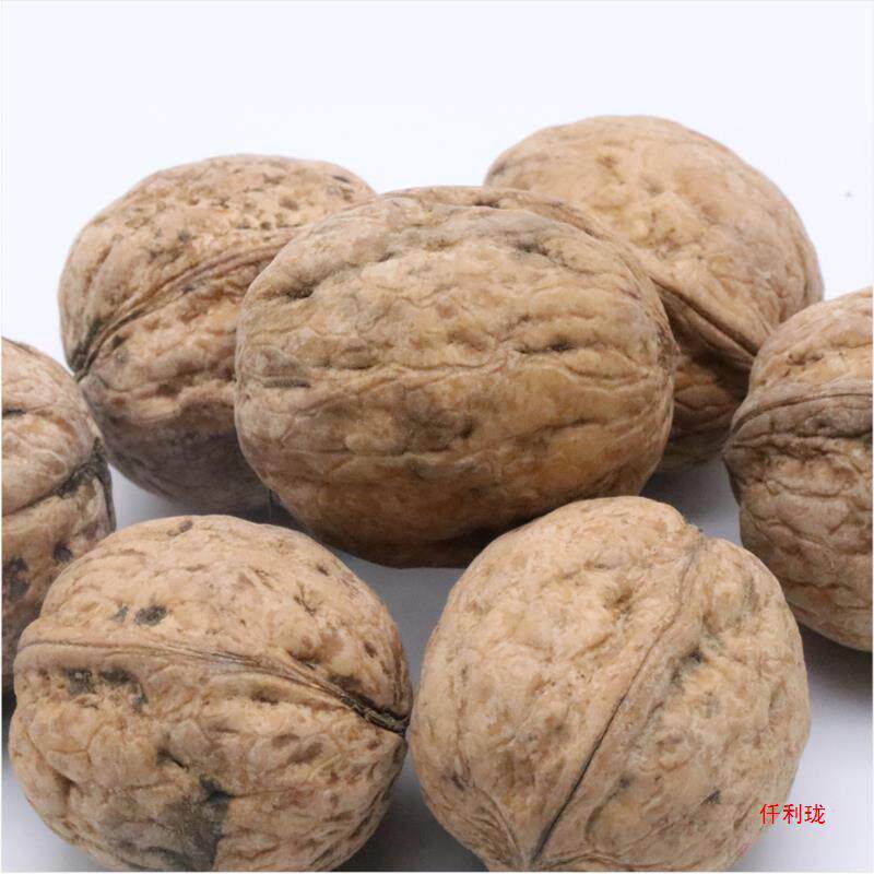 Pecans 2.5kg New Thin-Shell Wild Walnut Kernels from Longnan, Gansu, Bulk Black Walnuts, Non-Paper-Skinned New Year Goods