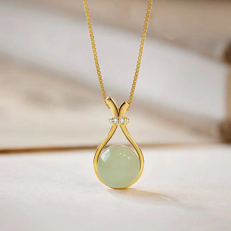 [Titanium Steel] Simple Fortune Bag Necklace Female Niche Design Sense Imitation Natural Hetian Jade Neck Chain Pendant Clavicle Chain Batch