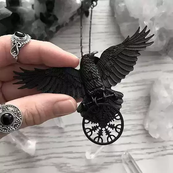 Foreign Trade Explosions Viking Retro Black Crow Pendant Necklace Hip Hop Punk Viking Rune Necklace Jewelry Wholesale