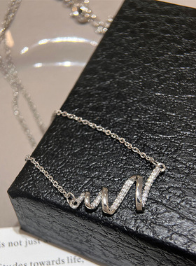 水波纹线项链女锆石项链女轻奢小众级设计感锁骨链日韩个性饰品