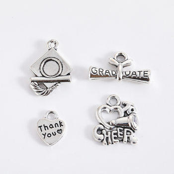 Graduation commemorative pendant graduation cap cheer love thank you retro alloy jewelry accessories