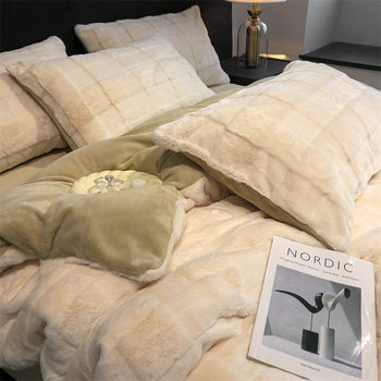 Winter Thickeneded Milk Velvet Four-Piece Set of High Weight Rabbit Plush Bed Sheetss and Quilt Covers Warm Coral Velvet Bedding