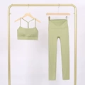 Fragrant green y-shaped vest and nine-point pants suit