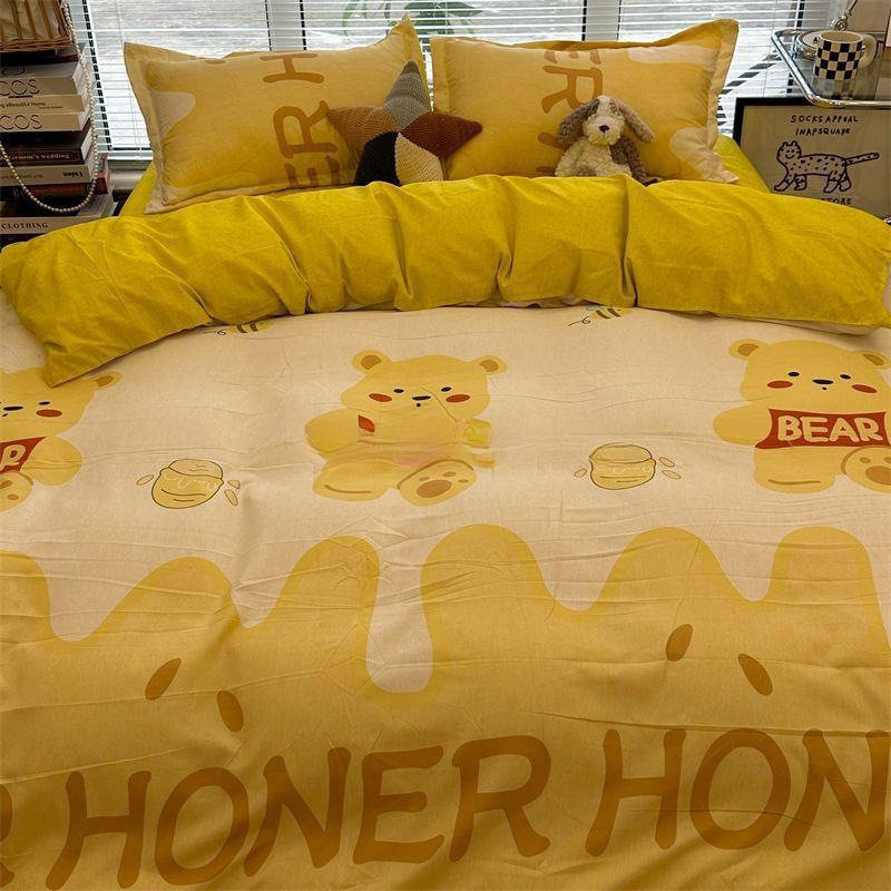 Crayon Shin-Chan Cute Bed Four-Piece Bed Bed Sheets Washed Cotton Quilt Cover. Student Single Dormitory Three-Piece Set Free Shipping