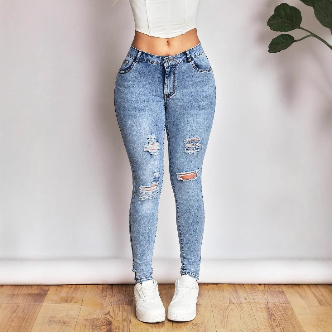 High Elasticity Skinny Jeans for Women Versatile Ripped Design Casual Wear Wholesale Available
